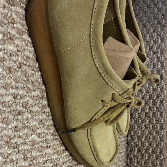 Clark’s Original’s Wallabees Low Tan Suede - Picture 4 of 6